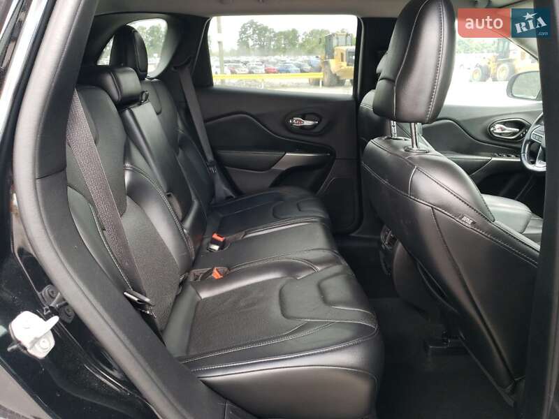 Внедорожник / Кроссовер Jeep Cherokee 2020 в Житомире