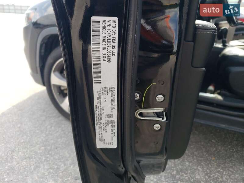 Внедорожник / Кроссовер Jeep Cherokee 2020 в Житомире