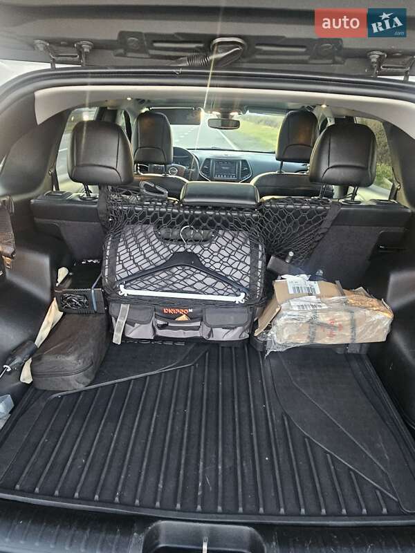 Внедорожник / Кроссовер Jeep Cherokee 2020 в Ивано-Франковске фото 8 Внедорожник / Кроссовер Jeep Cherokee 2020 в Ивано-Франковске
