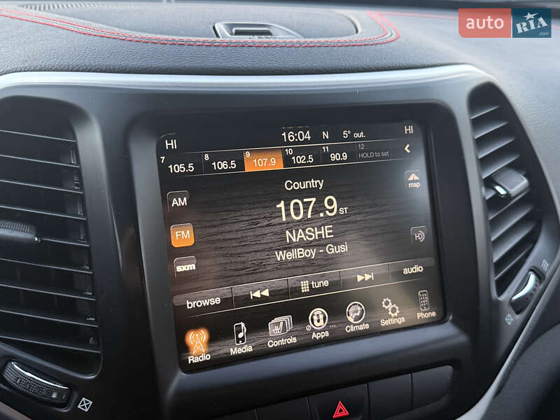 Внедорожник / Кроссовер Jeep Cherokee 2014 в Киеве