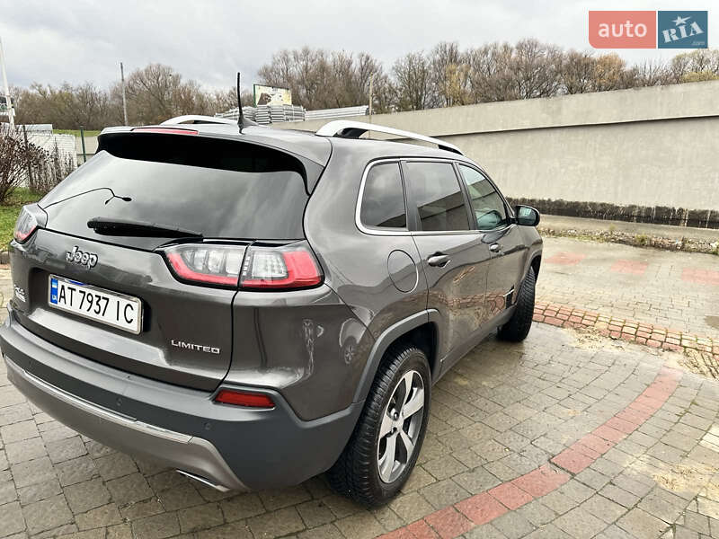 Позашляховик / Кросовер Jeep Cherokee 2018 в Івано-Франківську