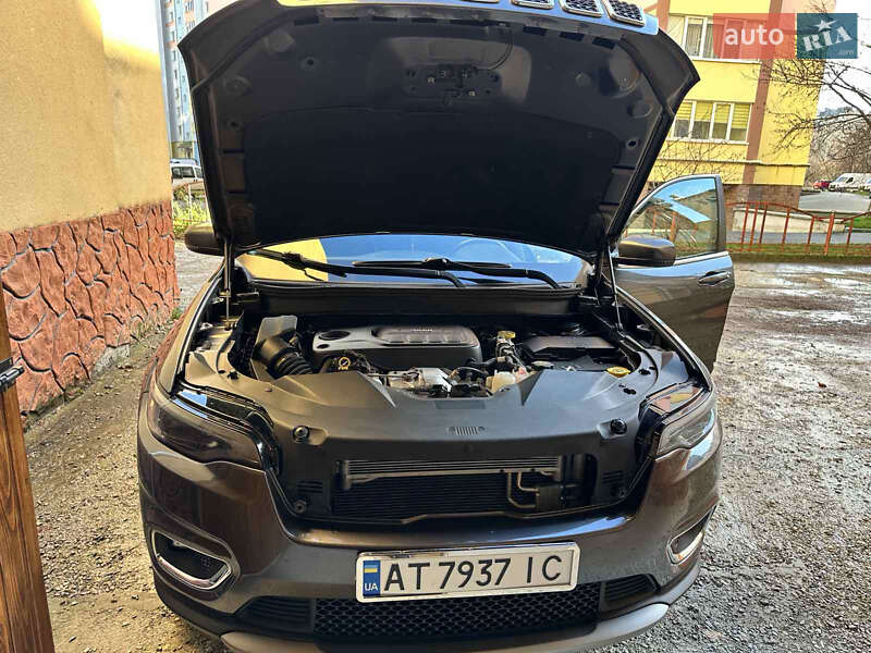 Позашляховик / Кросовер Jeep Cherokee 2018 в Івано-Франківську