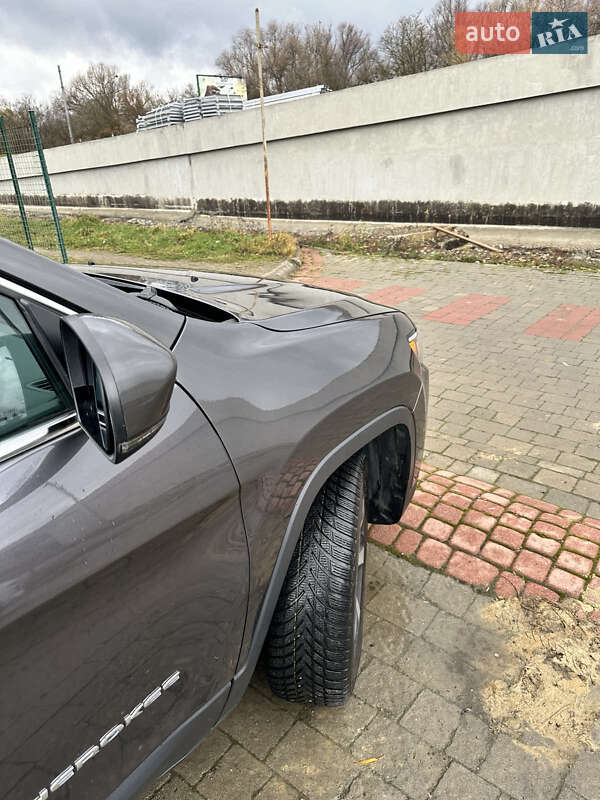 Позашляховик / Кросовер Jeep Cherokee 2018 в Івано-Франківську