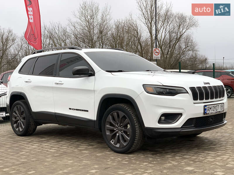 Внедорожник / Кроссовер Jeep Cherokee 2021 в Бердичеве