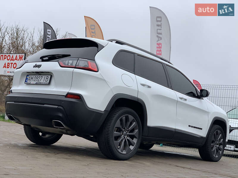 Внедорожник / Кроссовер Jeep Cherokee 2021 в Бердичеве