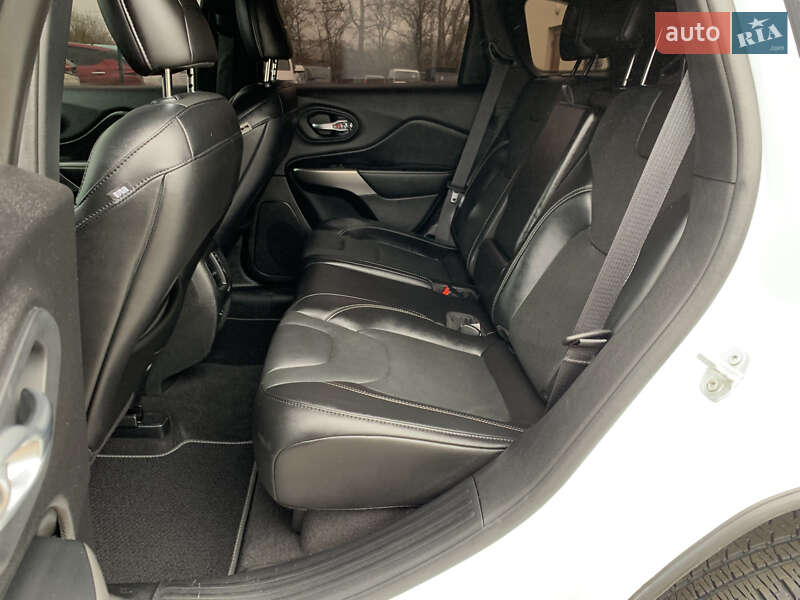 Внедорожник / Кроссовер Jeep Cherokee 2021 в Бердичеве