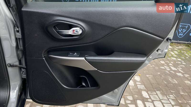 Внедорожник / Кроссовер Jeep Cherokee 2019 в Виннице фото 33 Внедорожник / Кроссовер Jeep Cherokee 2019 в Виннице