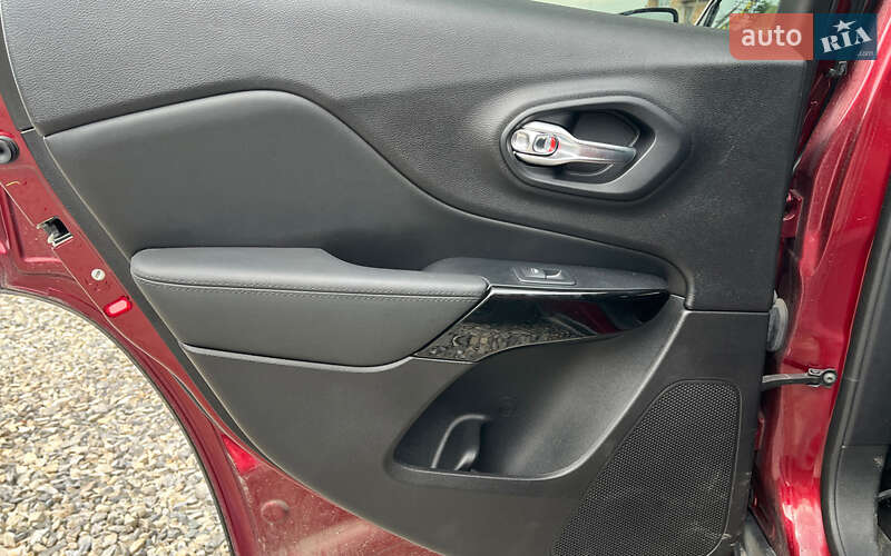 Внедорожник / Кроссовер Jeep Cherokee 2020 в Коломые фото 26 Внедорожник / Кроссовер Jeep Cherokee 2020 в Коломые