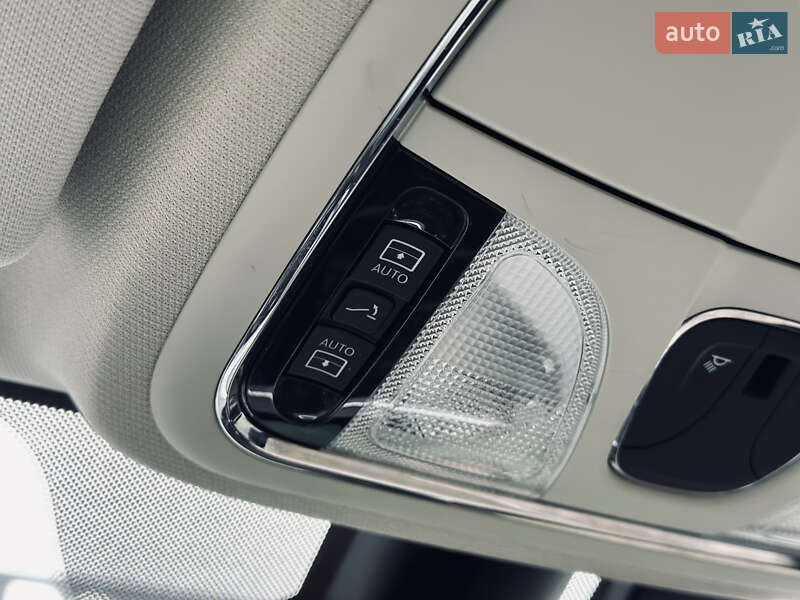 Внедорожник / Кроссовер Jeep Cherokee 2015 в Кременчуге