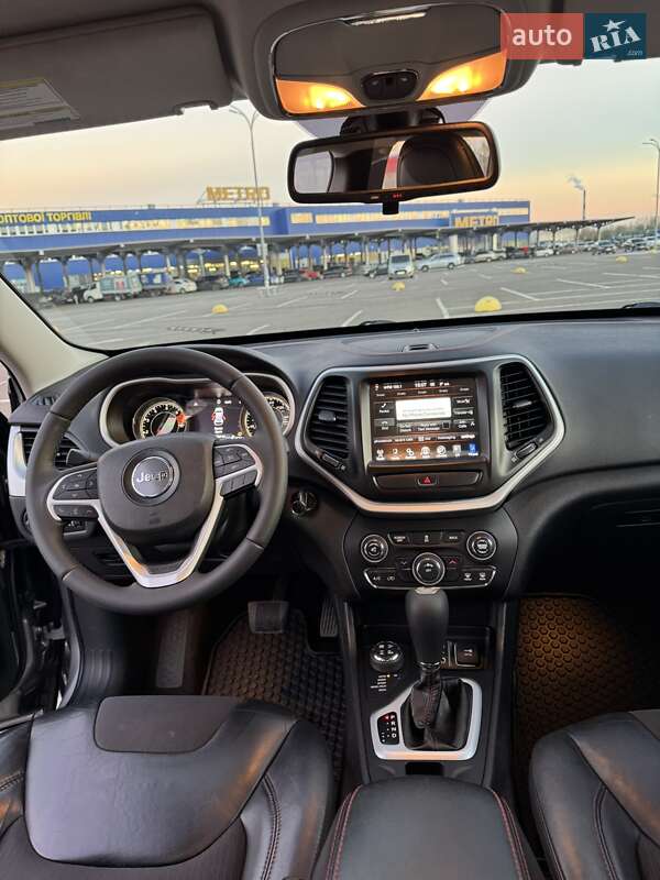 Внедорожник / Кроссовер Jeep Cherokee 2016 в Киеве фото 20 Внедорожник / Кроссовер Jeep Cherokee 2016 в Киеве