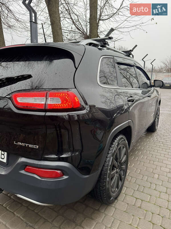 Внедорожник / Кроссовер Jeep Cherokee 2016 в Коростене