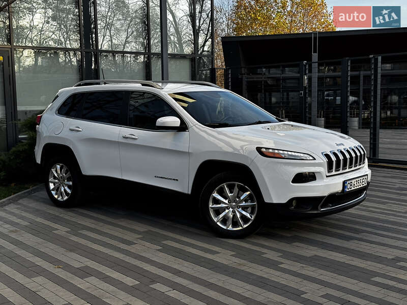 Внедорожник / Кроссовер Jeep Cherokee 2016 в Киеве