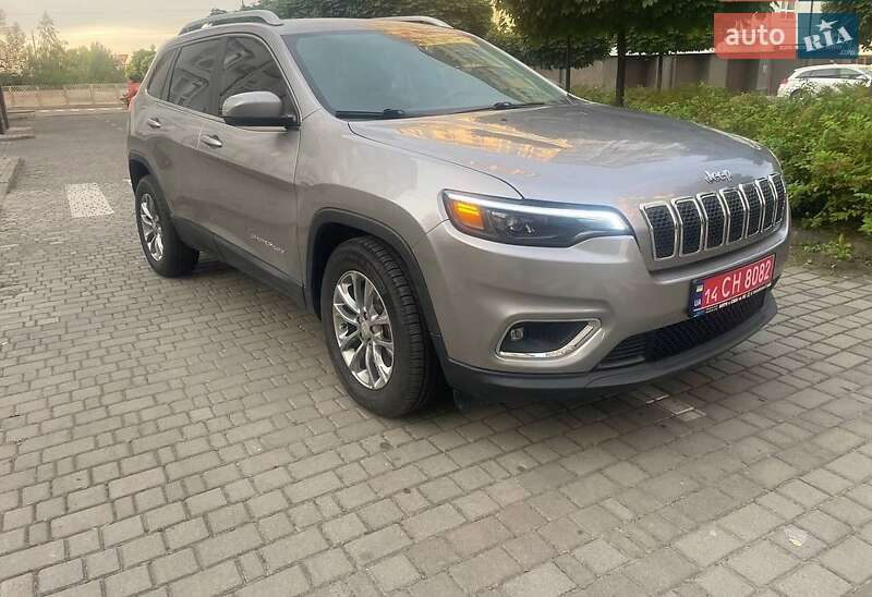 Внедорожник / Кроссовер Jeep Cherokee 2020 в Киеве