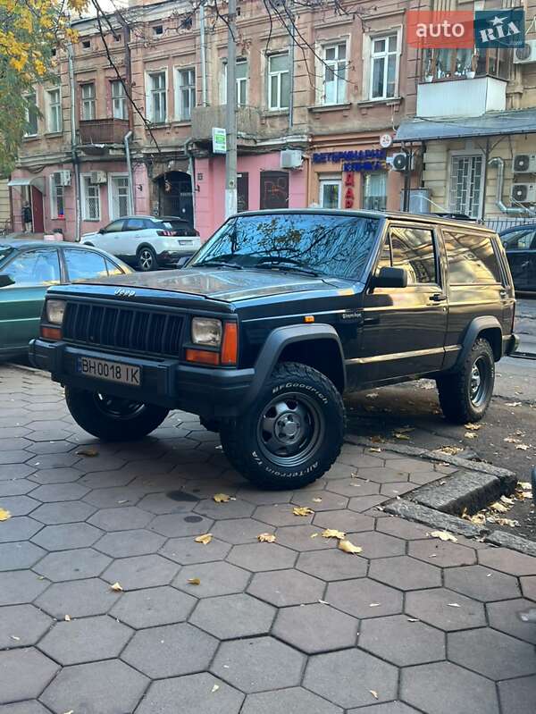 Внедорожник / Кроссовер Jeep Cherokee 1989 в Одессе фото Внедорожник / Кроссовер Jeep Cherokee 1989 в Одессе