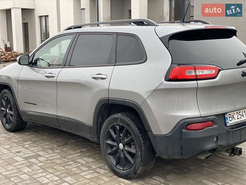 Позашляховик / Кросовер Jeep Cherokee 2014 в Рівному фото 4 Позашляховик / Кросовер Jeep Cherokee 2014 в Рівному