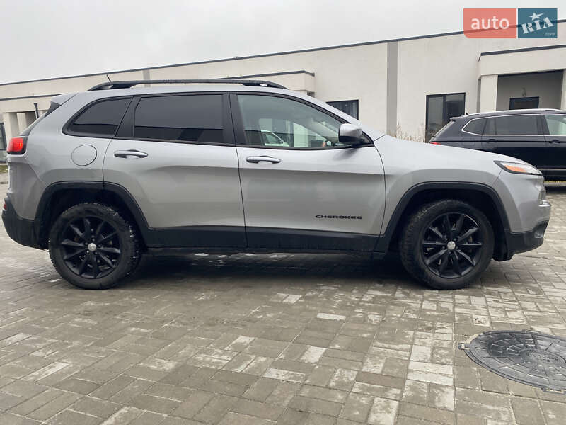 Позашляховик / Кросовер Jeep Cherokee 2014 в Рівному фото 11 Позашляховик / Кросовер Jeep Cherokee 2014 в Рівному