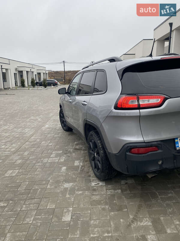 Позашляховик / Кросовер Jeep Cherokee 2014 в Рівному фото 17 Позашляховик / Кросовер Jeep Cherokee 2014 в Рівному