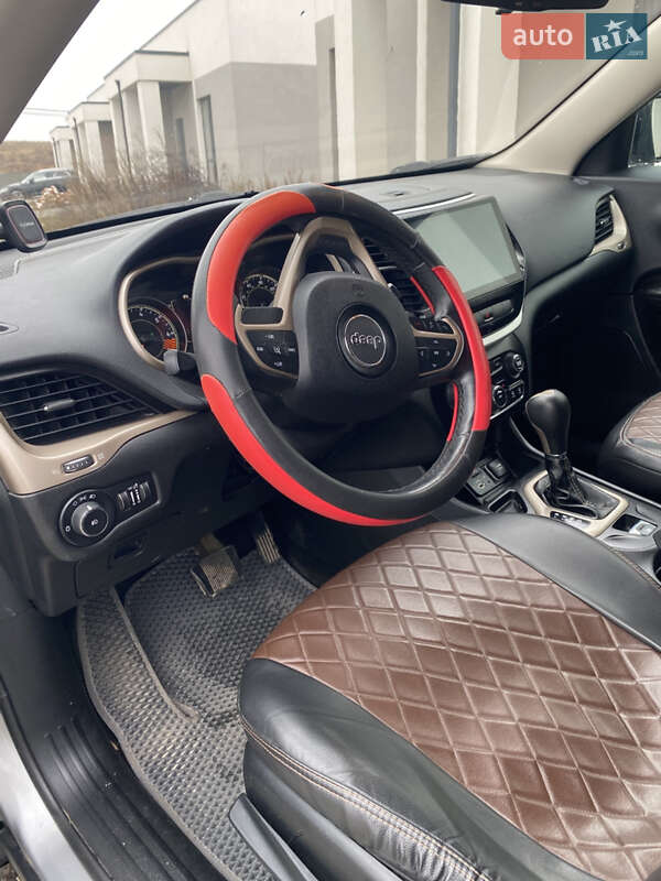 Позашляховик / Кросовер Jeep Cherokee 2014 в Рівному фото 25 Позашляховик / Кросовер Jeep Cherokee 2014 в Рівному