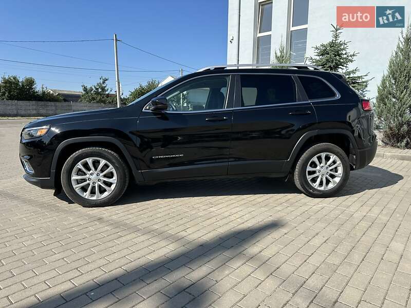 Внедорожник / Кроссовер Jeep Cherokee 2018 в Житомире