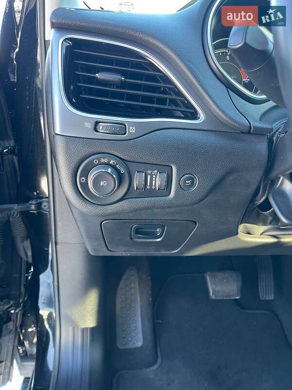 Внедорожник / Кроссовер Jeep Cherokee 2019 в Львове