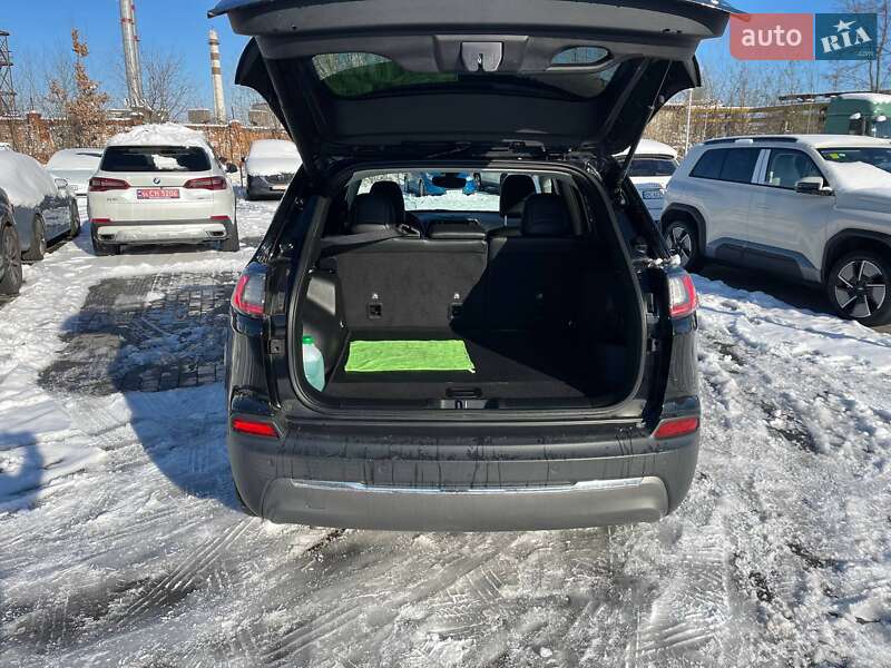 Внедорожник / Кроссовер Jeep Cherokee 2019 в Львове
