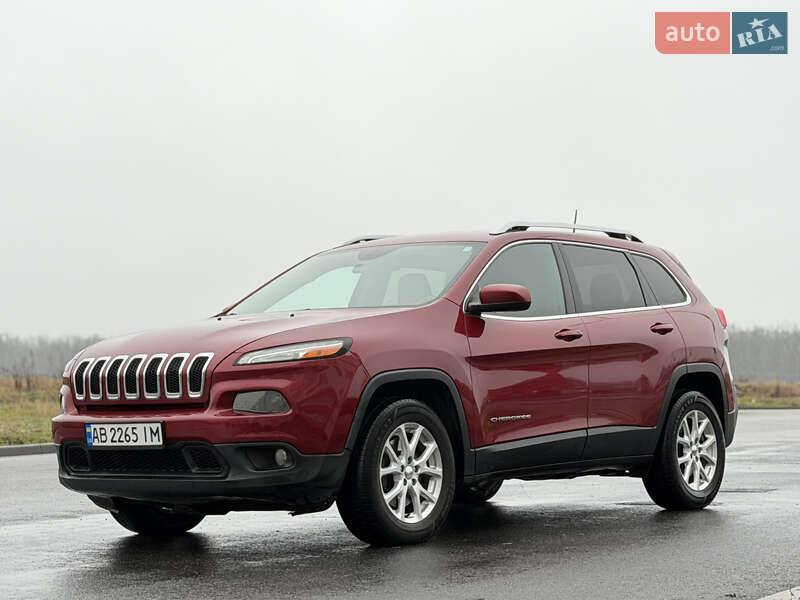Внедорожник / Кроссовер Jeep Cherokee 2015 в Виннице