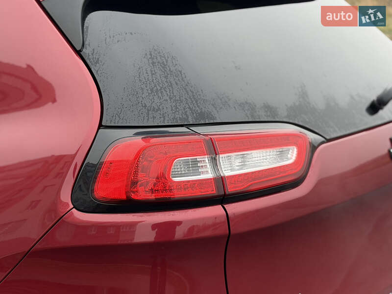 Внедорожник / Кроссовер Jeep Cherokee 2015 в Виннице