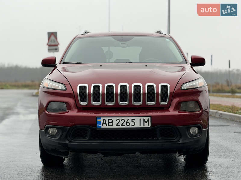 Внедорожник / Кроссовер Jeep Cherokee 2015 в Виннице