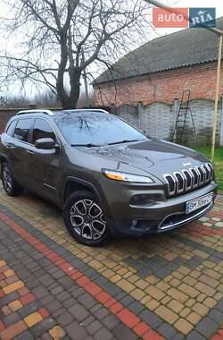Внедорожник / Кроссовер Jeep Cherokee 2015 в Сумах