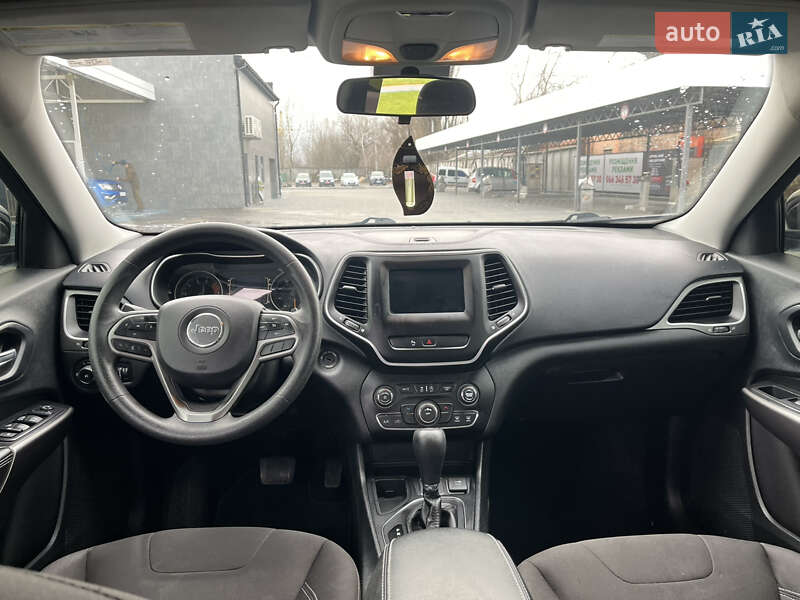 Позашляховик / Кросовер Jeep Cherokee 2019 в Лубнах