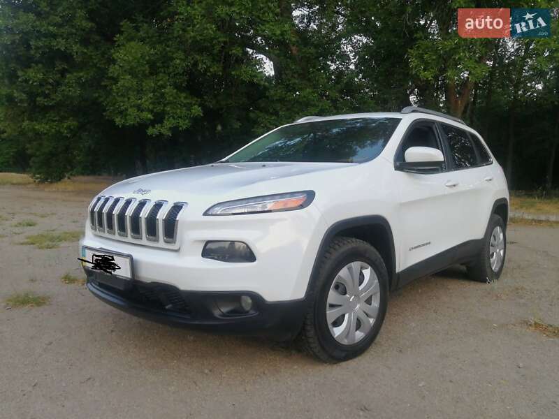 Позашляховик / Кросовер Jeep Cherokee 2015 в Кропивницькому