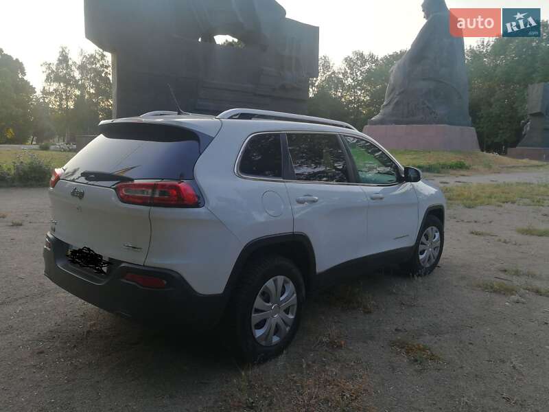 Позашляховик / Кросовер Jeep Cherokee 2015 в Кропивницькому