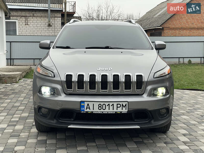 Внедорожник / Кроссовер Jeep Cherokee 2014 в Лубнах