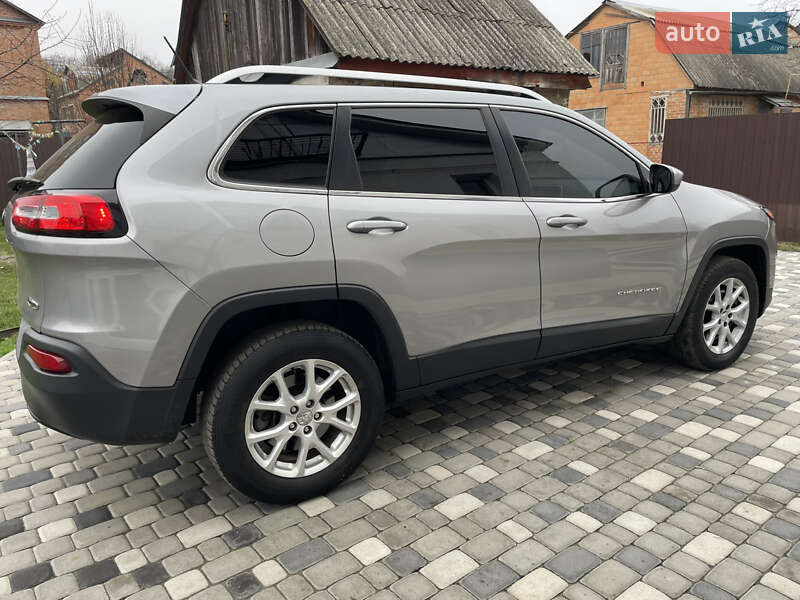 Внедорожник / Кроссовер Jeep Cherokee 2014 в Лубнах