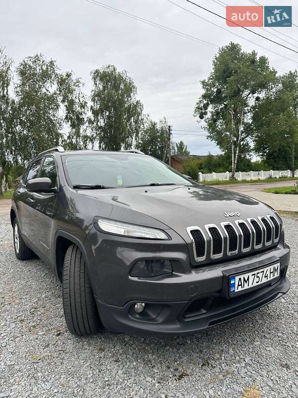 Позашляховик / Кросовер Jeep Cherokee 2014 в Житомирі