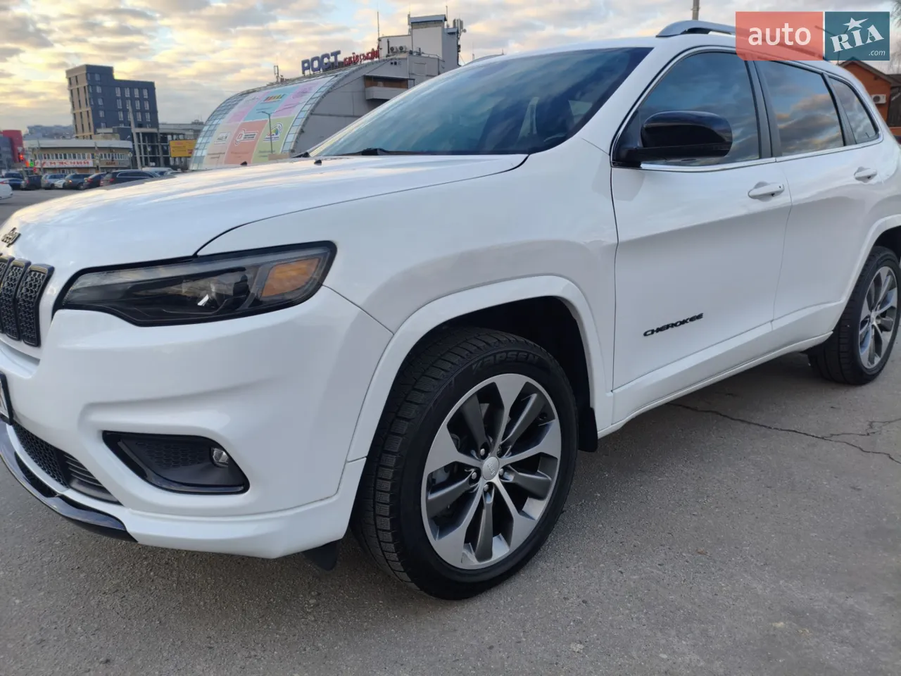 2019 Jeep Cherokee - мініатюра 26