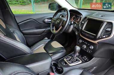 Внедорожник / Кроссовер Jeep Cherokee 2014 в Львове