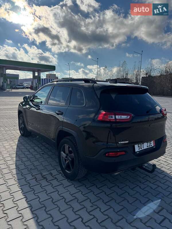 Позашляховик / Кросовер Jeep Cherokee 2016 в Кам'янець-Подільському