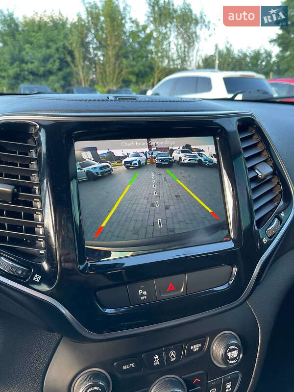 Внедорожник / Кроссовер Jeep Cherokee 2018 в Луцке