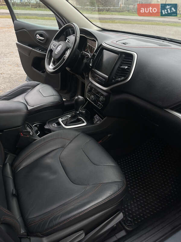 Внедорожник / Кроссовер Jeep Cherokee 2014 в Дубно фото 31 Внедорожник / Кроссовер Jeep Cherokee 2014 в Дубно