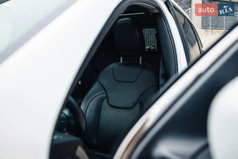 Позашляховик / Кросовер Jeep Cherokee 2020 в Івано-Франківську