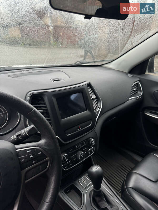 Позашляховик / Кросовер Jeep Cherokee 2018 в Києві