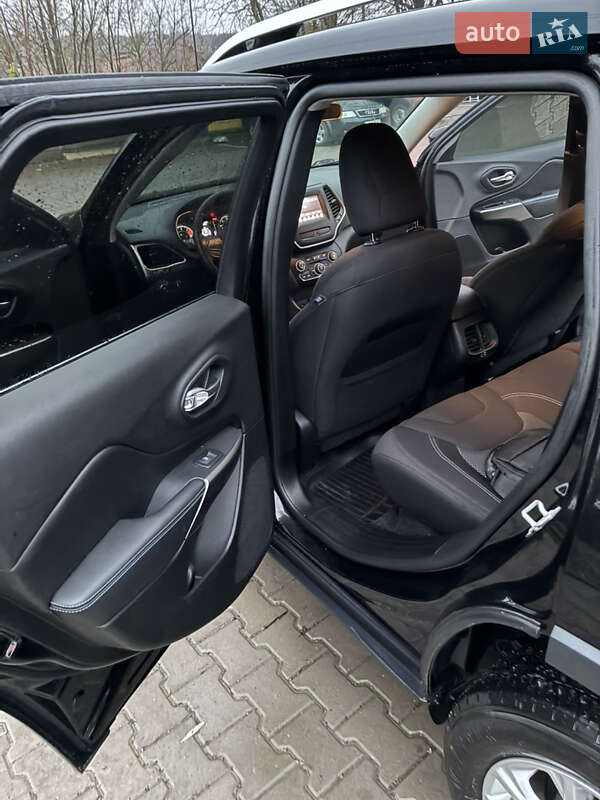 Позашляховик / Кросовер Jeep Cherokee 2019 в Жмеринці фото 14 Позашляховик / Кросовер Jeep Cherokee 2019 в Жмеринці