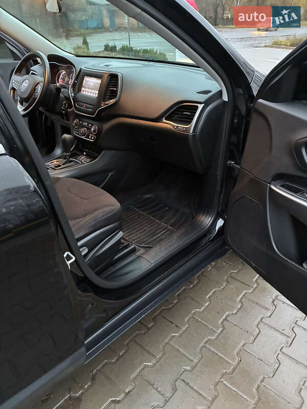 Позашляховик / Кросовер Jeep Cherokee 2019 в Жмеринці фото 18 Позашляховик / Кросовер Jeep Cherokee 2019 в Жмеринці
