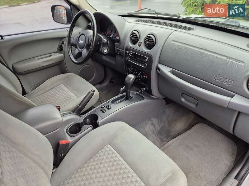 Позашляховик / Кросовер Jeep Cherokee 2006 в Богуславі фото 19 Позашляховик / Кросовер Jeep Cherokee 2006 в Богуславі