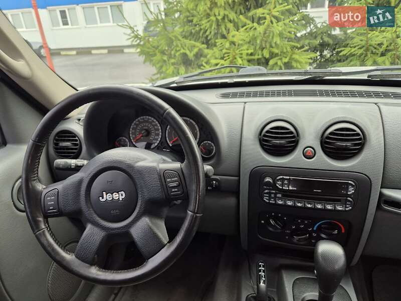 Позашляховик / Кросовер Jeep Cherokee 2006 в Богуславі фото 3 Позашляховик / Кросовер Jeep Cherokee 2006 в Богуславі