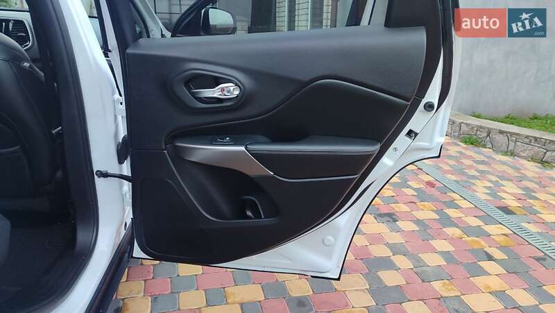 Позашляховик / Кросовер Jeep Cherokee 2019 в Полтаві