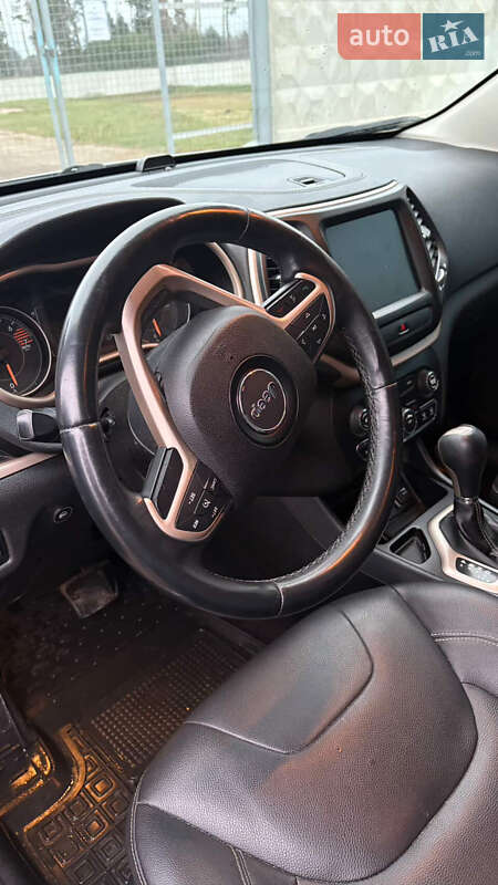 Внедорожник / Кроссовер Jeep Cherokee 2015 в Хмельницком фото 2 Внедорожник / Кроссовер Jeep Cherokee 2015 в Хмельницком