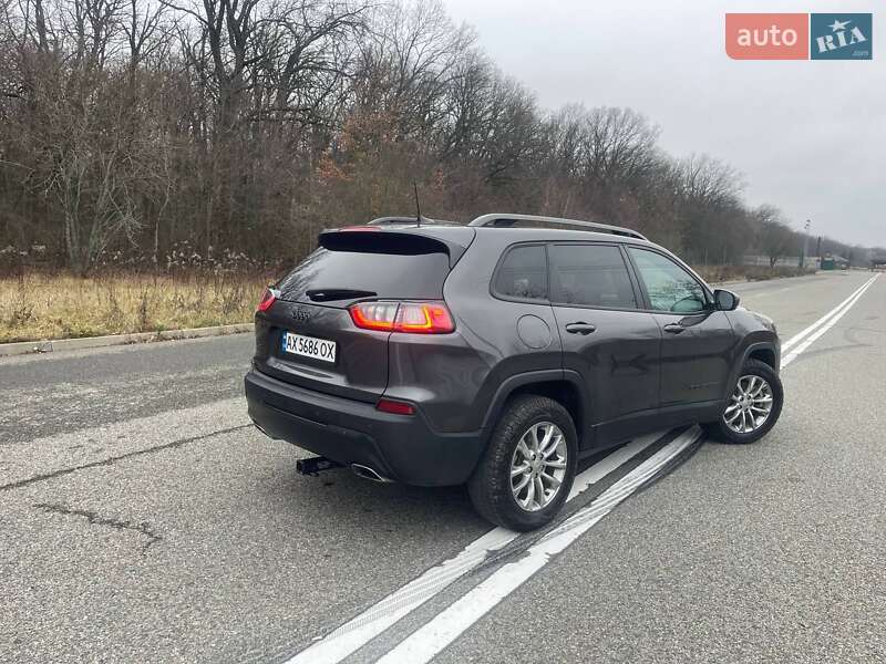 Внедорожник / Кроссовер Jeep Cherokee 2020 в Харькове