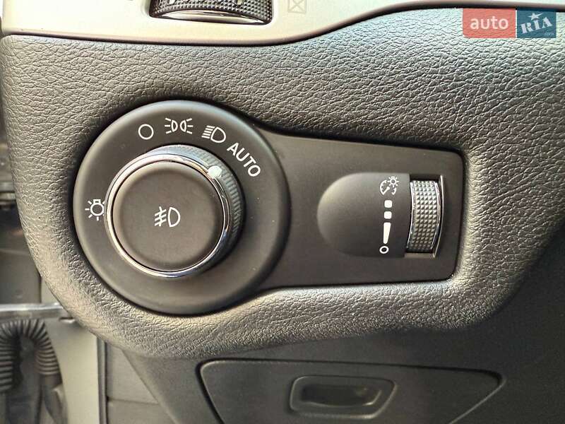 Внедорожник / Кроссовер Jeep Cherokee 2022 в Киеве фото 16 Внедорожник / Кроссовер Jeep Cherokee 2022 в Киеве